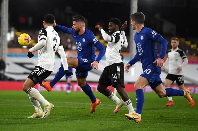 合肥狂风在CBA杯赛中以97-80击败江苏肯帝亚，创NBL首次大胜CBA球队纪录，引发热议。