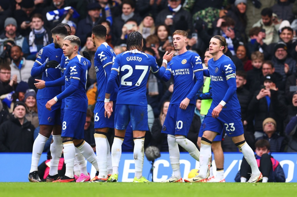 F1：周冠宇储备车手身份出战