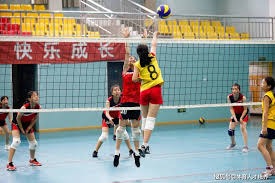 詹姆斯补篮绝杀东契奇34分 湖人险胜步行者